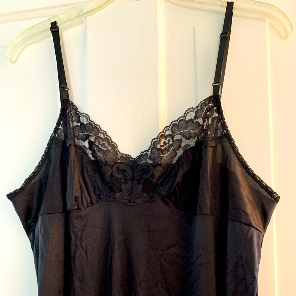 Vintage Vassarette slip 24” - pin up, lace
